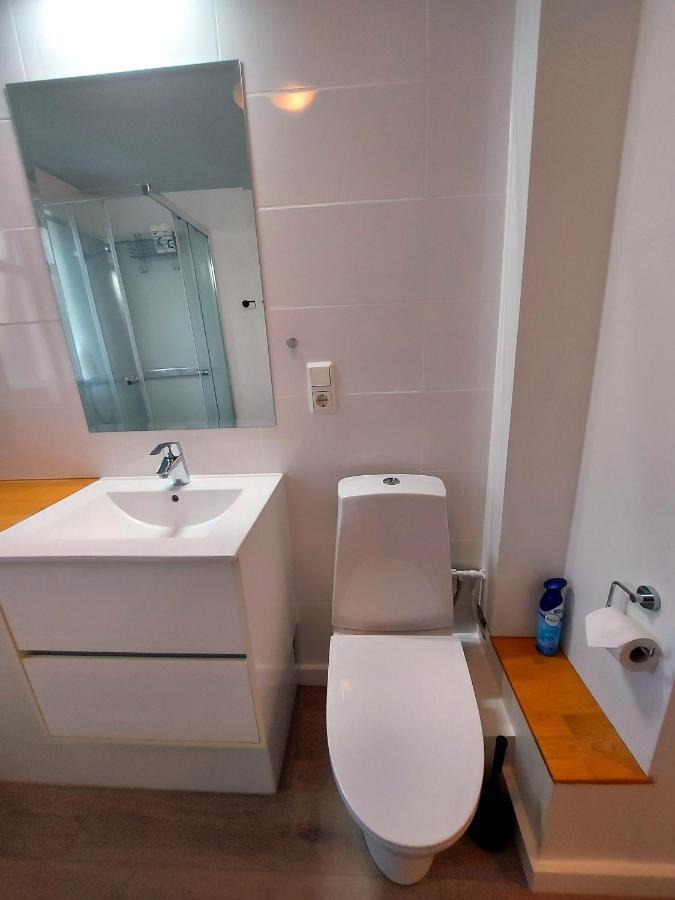 B&B Rooms Husavik 3 Eksteriør billede