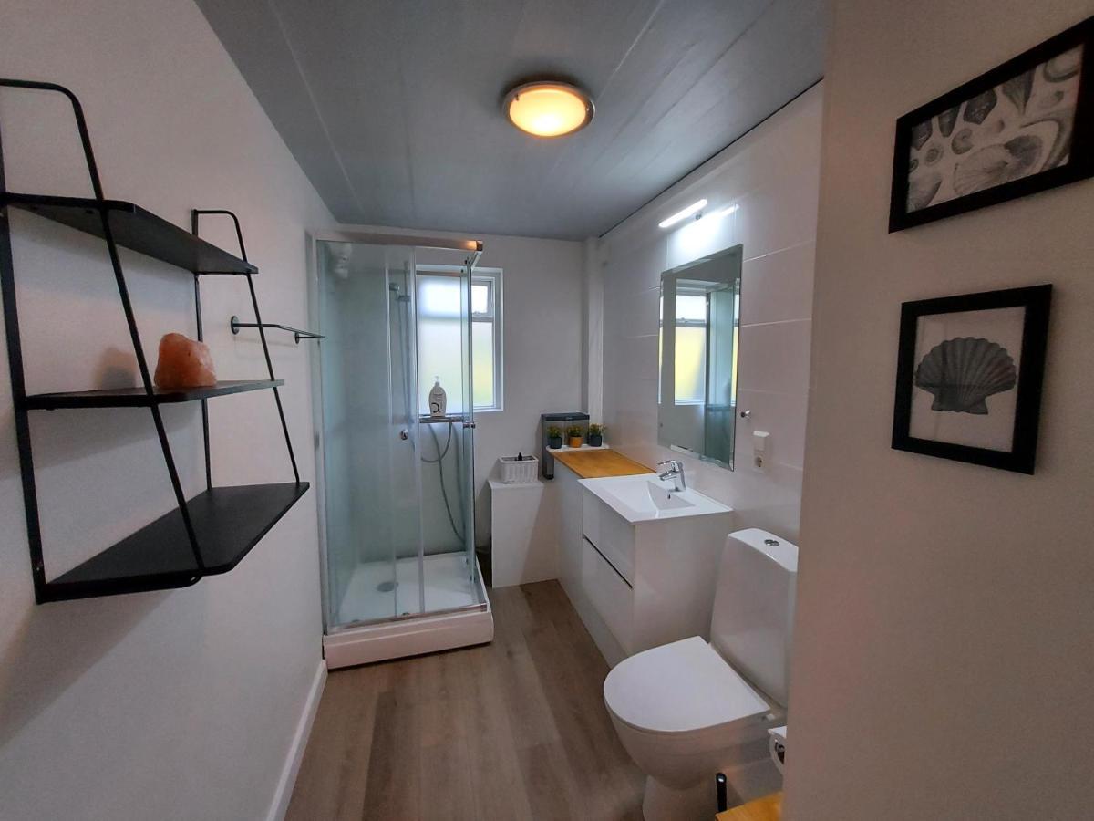 B&B Rooms Husavik 3 Eksteriør billede