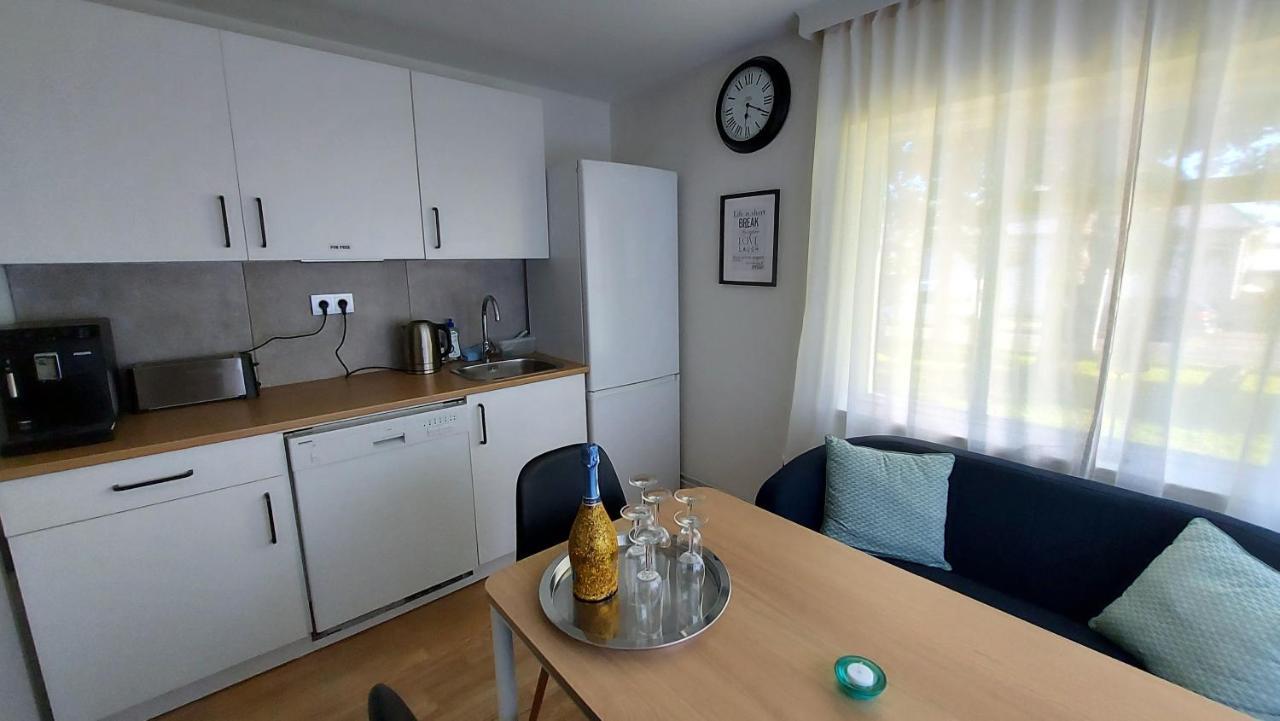 B&B Rooms Husavik 3 Eksteriør billede